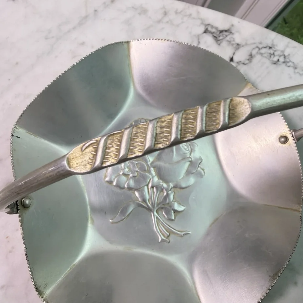 VTG 50s NASCO Italy Hammered Aluminum Basket Rose Motif Mid Century‎ Modern MCM